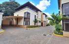 4 Bed Townhouse with En Suite at Lavington - 2