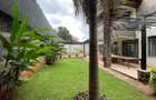 5 Bed Townhouse with En Suite in Lavington - 1