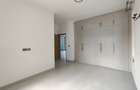 2 Bed Apartment with En Suite in Brookside - 11