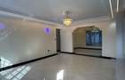 4 Bed House with En Suite in Eastern ByPass - 4