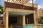 5 Bed Townhouse with En Suite at Lavington Green - 12