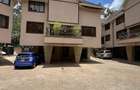 5 Bed Townhouse with En Suite at Lavington - 3