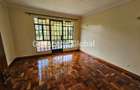 4 Bed House with En Suite in Runda - 11