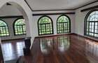 4 Bed Townhouse with En Suite at Riverside Drive - 4