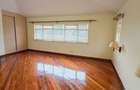 5 Bed House with En Suite at Glory Road - 11