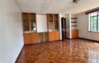 5 Bed Townhouse with En Suite in Lavington - 6