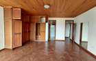 4 Bed House with En Suite in Runda - 12