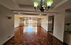4 Bed Apartment with En Suite in Riverside - 2