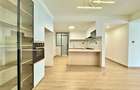 3 Bed Apartment with En Suite in Riverside - 2