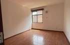 4 Bed Apartment with Swimming Pool in Riverside - 15
