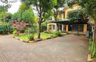 4 Bed Townhouse with En Suite at Lavington Green - 6