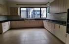 5 Bed Townhouse with En Suite in Kyuna - 9