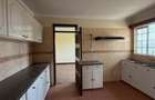 4 Bed Apartment with Parking at Off - Dennis Pritt Road - 3