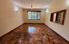 5 Bed House with En Suite in Nyari - 12
