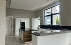5 Bed Townhouse with En Suite in Loresho - 17