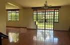 4 Bed Townhouse with En Suite in Ridgeways - 9