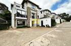 5 Bed Townhouse with En Suite in Westlands Area - 1