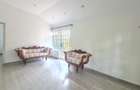 1 Bed House with En Suite at Karen - 2