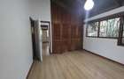 4 Bed House with En Suite in Lake View - 15