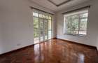 5 Bed Townhouse with En Suite in Lavington - 9