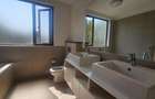 4 Bed Townhouse with En Suite at Garden City - 11