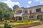 4 Bed House with En Suite in Nyari - 16