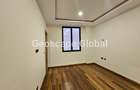 4 Bed Apartment with En Suite in Spring Valley - 16