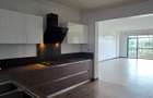 3 Bed Apartment with En Suite in Parklands - 17
