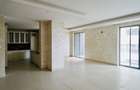 4 Bed Apartment with En Suite at 2026-510 4 Bed C Ren - 3
