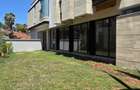 5 Bed Townhouse with En Suite at Grovelia Grove - 2