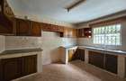 5 Bed Villa with En Suite in Lavington - 4