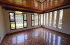 5 Bed House with En Suite in Runda - 16