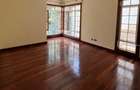 5 Bed Townhouse with En Suite in Kyuna - 10