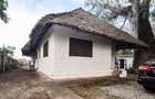 4 Bed House with En Suite at Hs82 - 7