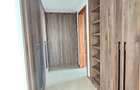 4 Bed Apartment with En Suite in Riverside - 6