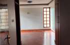4 Bed House with En Suite in Runda - 10