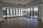 3 Bed Apartment with En Suite in Riverside - 4