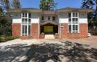 5 Bed Townhouse in Rosslyn - 1