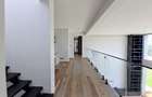 5 Bed Townhouse with En Suite in Runda - 11