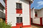 4 Bed House with En Suite in Lavington - 13