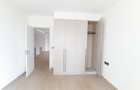 3 Bed Apartment with En Suite at Riverside - 12