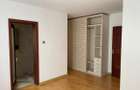 5 Bed Townhouse with En Suite in Lavington - 11