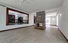 5 Bed House with En Suite in Rosslyn - 11