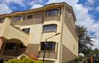 4 Bed Townhouse with En Suite at Grovelia Grove - 1