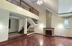 5 Bed Townhouse with En Suite at Rosslyn - 6