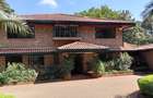 5 Bed Townhouse with En Suite in Runda - 1
