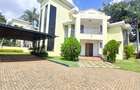 5 Bed Townhouse with En Suite at Lavington Green - 2