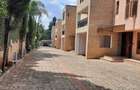 4 Bed Villa with En Suite in Lavington - 14