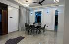 Serviced 2 Bed Apartment with En Suite at 1St Avanue - 12