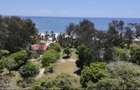 3 Bed House with En Suite in Diani - 1